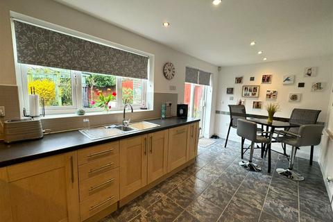 5 bedroom detached house for sale, Harborough Close, Whissendine