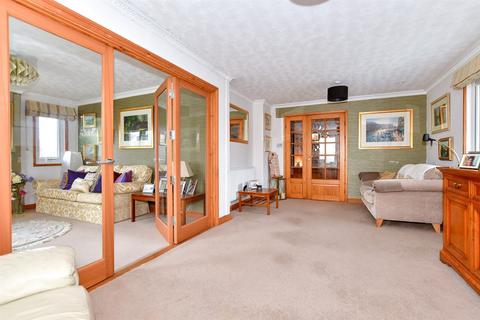 3 bedroom detached bungalow for sale, Wheelers Lane, Linton, Maidstone, Kent