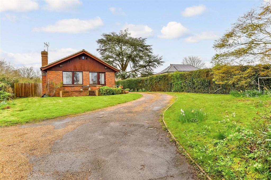 Wheelers Lane, Linton, Maidstone, Kent 3 bed detached bungalow for sale