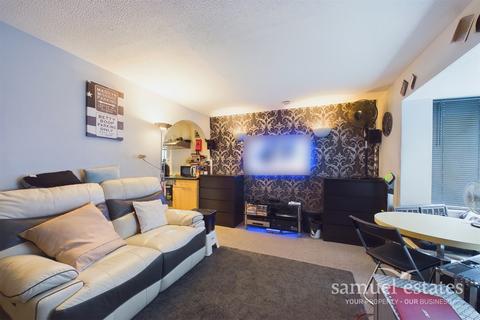 Studio for sale, Redgrave Close, Croydon, CR0