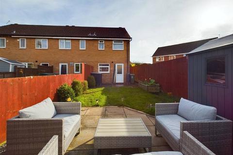 2 bedroom end of terrace house for sale, Cherry Down Close, Thornhill, Cardiff. CF14