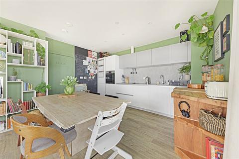 2 bedroom flat for sale, Old Brewery Way, Walthamstow, London, E17