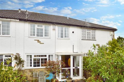 3 bedroom townhouse for sale, Thornhill Grove, Calverley, Pudsey, West Yorkshire