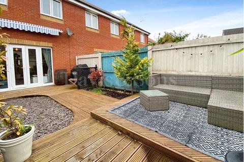 3 bedroom end of terrace house for sale, Bloomery Circle, Glan Llyn, Newport. NP19 4TR