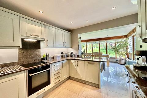 20 Deneside, East Dean, Eastbourne, BN20 0JG