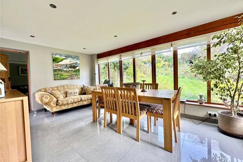 20 Deneside, East Dean, Eastbourne, BN20 0JG