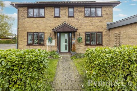 4 bedroom detached house for sale, Priors Drive, Norwich NR6