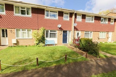 3 bedroom terraced house to rent, Paddocks Mead, Woking, Surrey, GU21