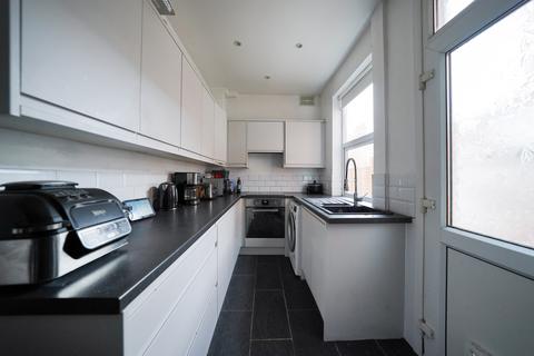 2 bedroom terraced house for sale, Leicester LE3