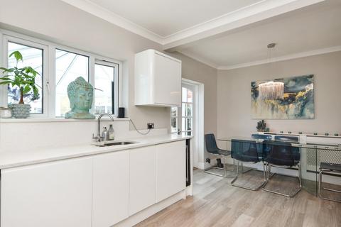 26 Tudor Gardens, Shoeburyness, Southend-on-sea, SS3 9JG