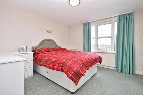 1 bedroom apartment to rent, Laleham Road, Staines Upon Thames, UK, TW18
