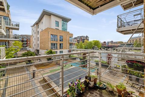 2 bedroom apartment for sale, Jessops Wharf, Tallow Road, TW8