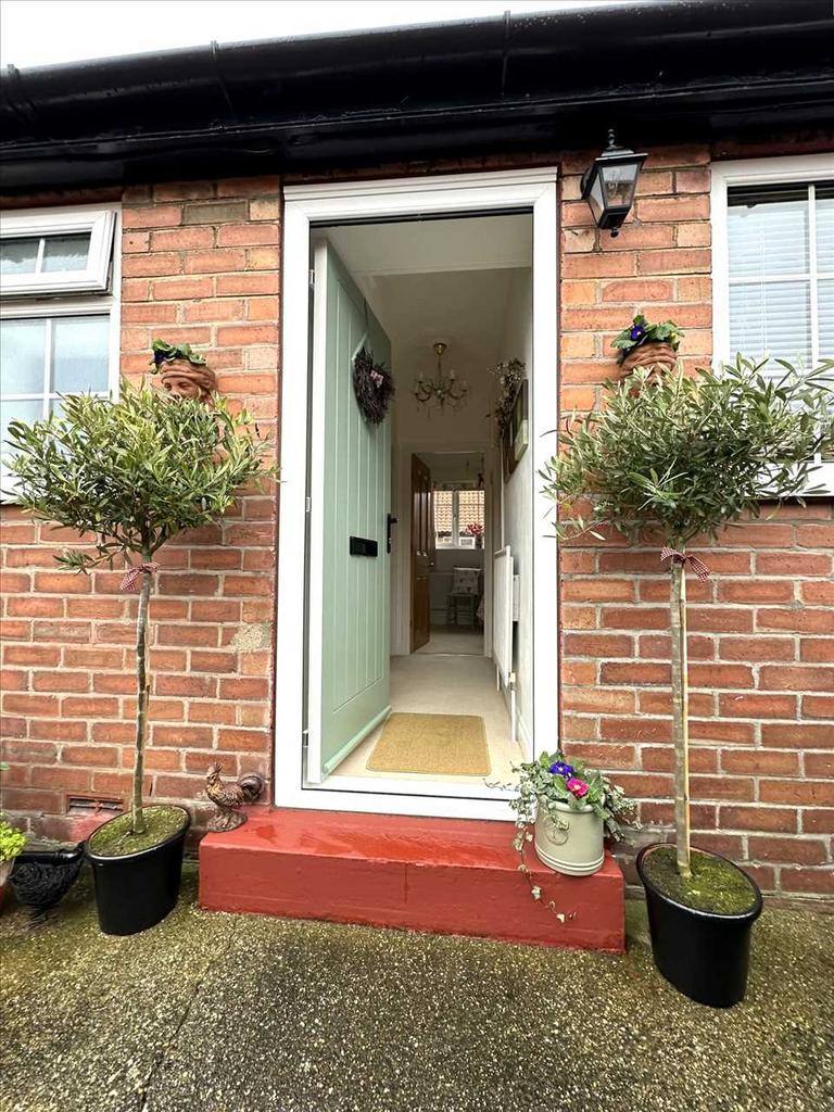West Vale, Filey 2 bed bungalow for sale £149,950