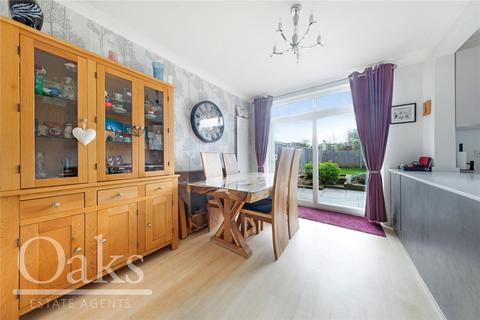 3 bedroom semi-detached house for sale, Fairford Avenue, Shirley