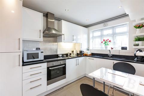 1a Hill Crescent, Hornchurch, RM11 2AP