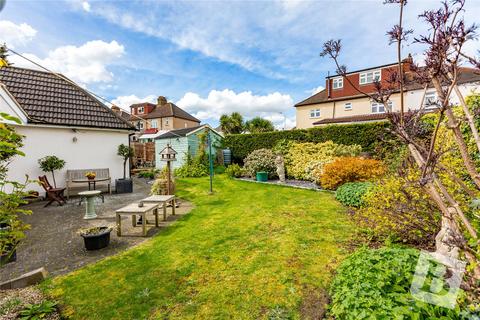 1a Hill Crescent, Hornchurch, RM11 2AP