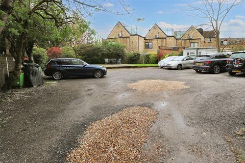 Flat 8, 14 Parklands, Surbiton, KT5 8EA