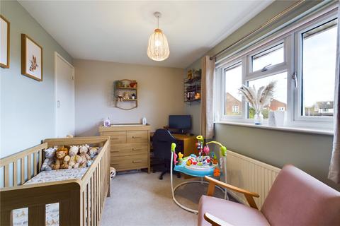 37 The Quantocks, Thatcham, RG19 3SF