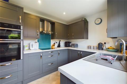 37 The Quantocks, Thatcham, RG19 3SF