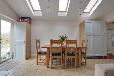 Park View Hoads Hill, Wickham, Fareham, PO17 5BX