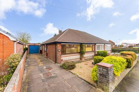 2 bedroom semi-detached bungalow for sale, Jennet Hey, Ashton-In-Makerfield, WN4