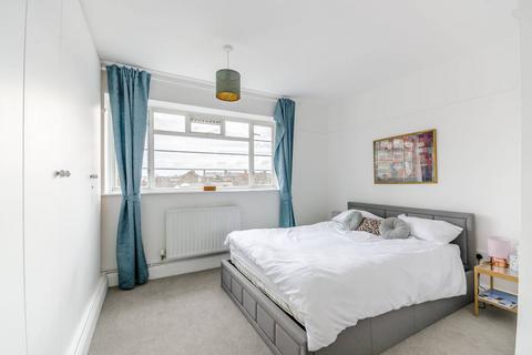 2 bedroom flat to rent, Clapham Road, Clapham North, London, SW9