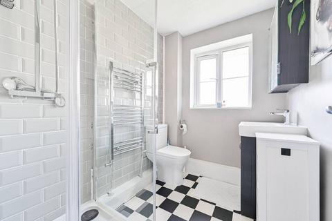8 Amblecote Meadows, London, SE12 9TA
