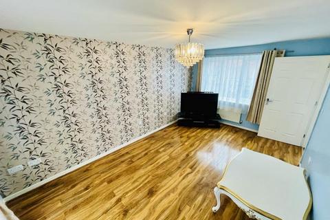 3 bedroom detached house for sale, HUSSARS DRIVE, THATCHAM RG19