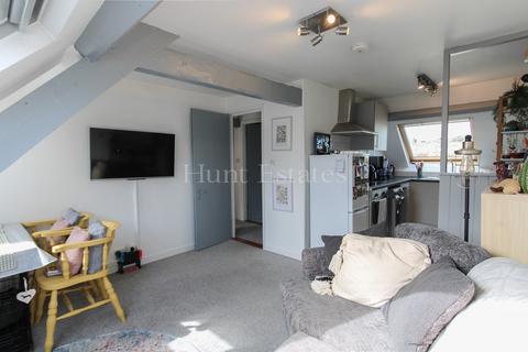 1 bedroom flat for sale, 47 Val Plaisant, St. Helier, Jersey. JE2 4YT