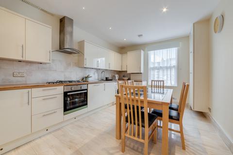 3 bedroom flat to rent, Hawkslade Road,  London, SE15