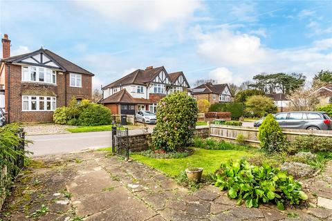 34 Deepdene Vale, Dorking, RH4 1NL