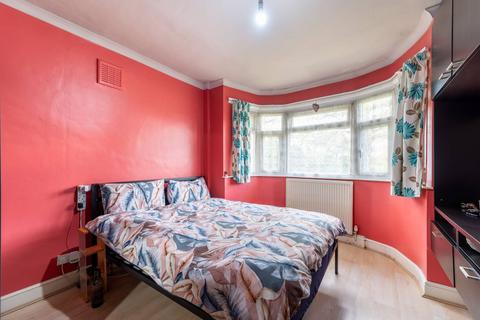 2 bedroom maisonette for sale, Fernwood Avenue, Wembley, HA0