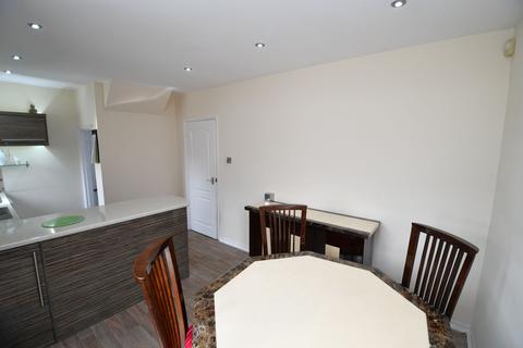 3 bedroom end of terrace house for sale, Trafford Road, Eccles, M30