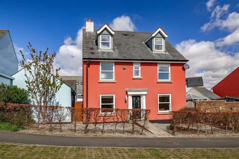 5 bedroom detached house for sale, Parks Drive, Plymouth PL9