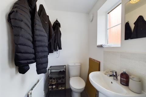 2 bedroom end of terrace house for sale, Fauld Drive Kingsway, Quedgeley, Gloucester, Gloucestershire, GL2