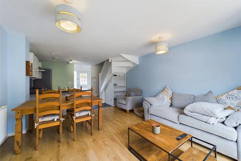 52 Fauld Drive Kingsway, Quedgeley, Gloucester, GL2 2HL