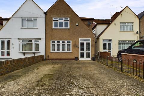 4 bedroom semi-detached house for sale, Glenview, London, SE2