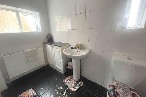 59 Bradley Road, Wolverhampton, WV2 2AZ