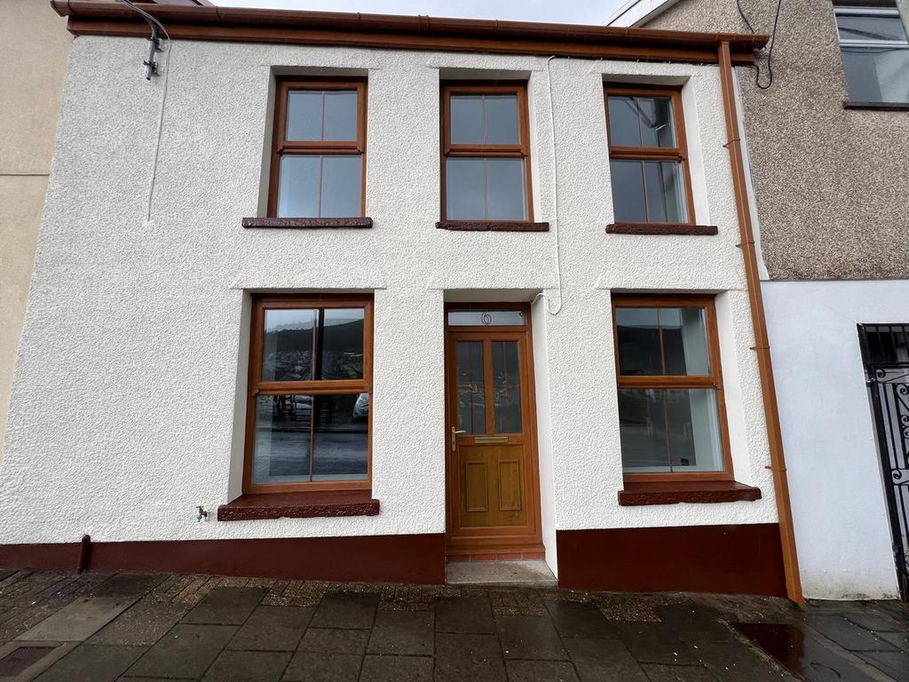 Commercial Street Blaenllechau Ferndale 3 bed terraced house for sale