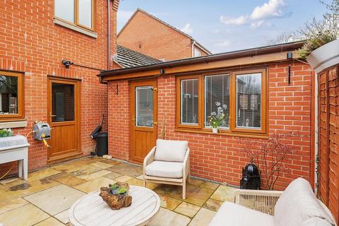 11 Ithon View, Llandrindod Wells, LD1 5BX