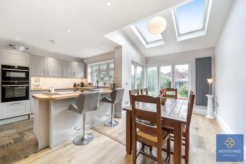 72 Heather Way, Romford, RM1 4TA