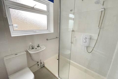 Studio to rent, Carew Road, Eastbourne BN21