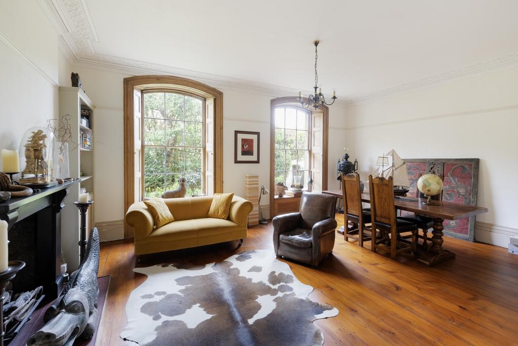 Sitting Room 5