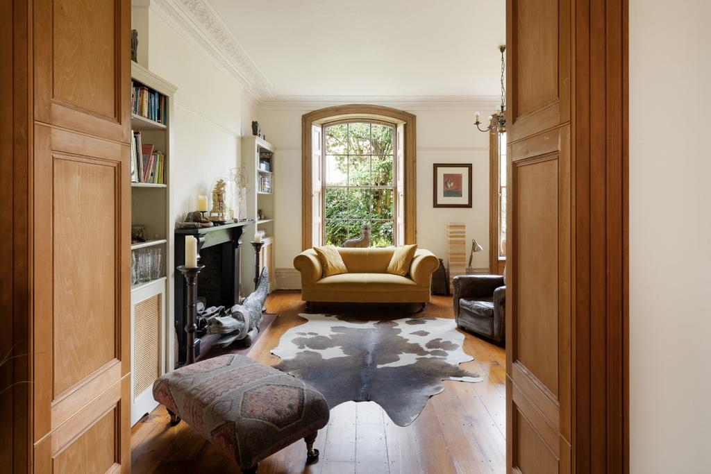 Breakfast to Sitting Room