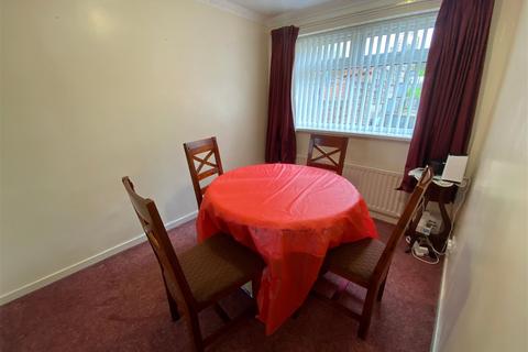 3 bedroom semi-detached house for sale, The Lows, Glodwick, Oldham