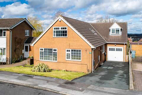 4 bedroom detached house for sale, Drighlington BD11