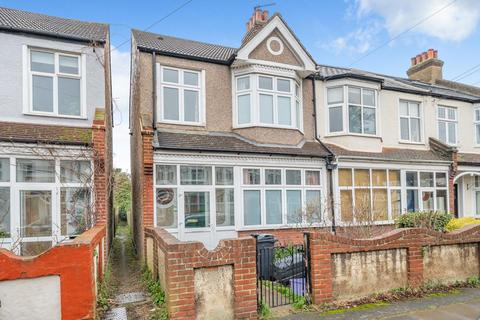 12 Abbott Avenue, London, SW20 8SQ