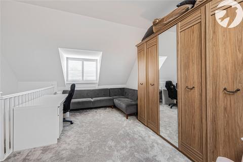44 Flint Rise, Castle Hill, Swanscombe, DA10 1DL