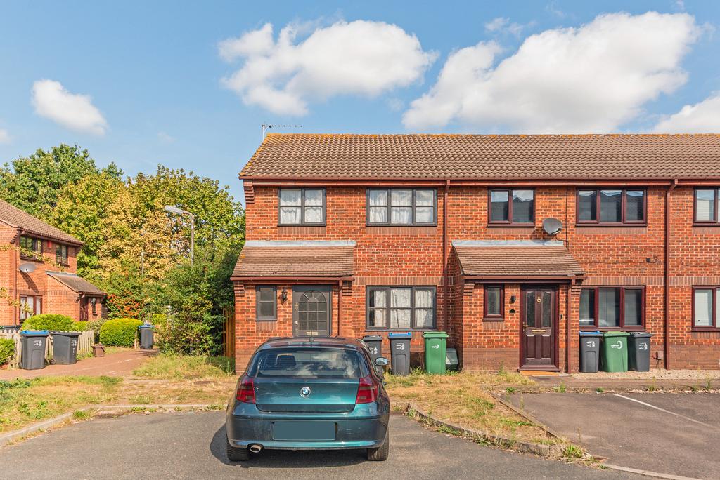 A Beautifully Presented 3 Bedroom Family Home