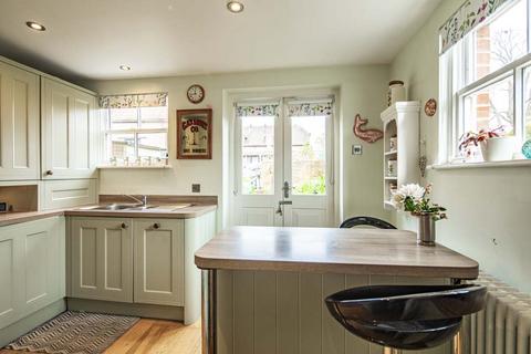 3, Brewery Cottages High Street, Goring, Reading, RG8 9AR